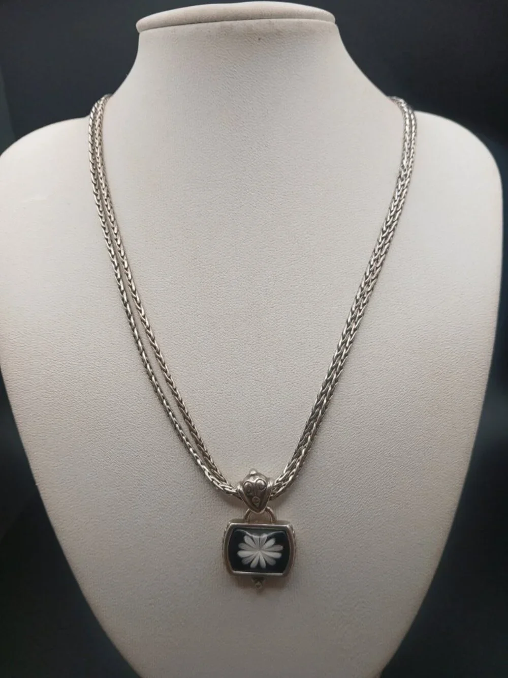 Retired Brighton Water Lily Necklace Reversible Black And White Flower Pendant